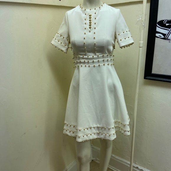 Avant- Look White and Gold Dress (S ) - Picture 3 of 7